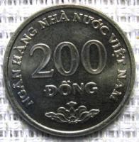 200 донгов 2003г.